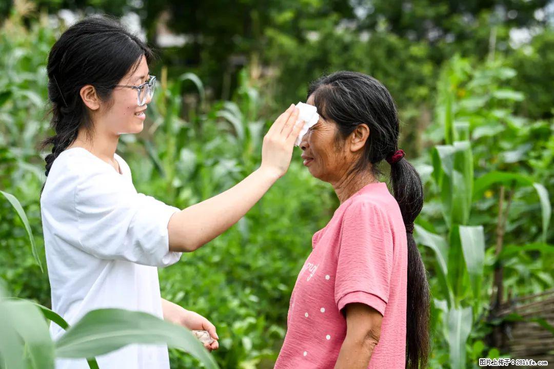 全网追的“扁担女孩”，找了一份暑假工，时薪12元 - 泉州生活资讯 - 泉州28生活网 qz.28life.net
